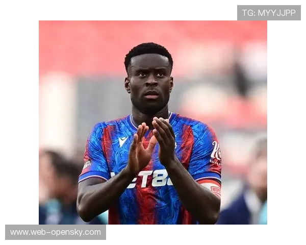 曼城2-1逆转利物浦战术复盘：罗德里调度与格伊稳健成转折点